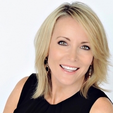 Vicki Higgins head shot